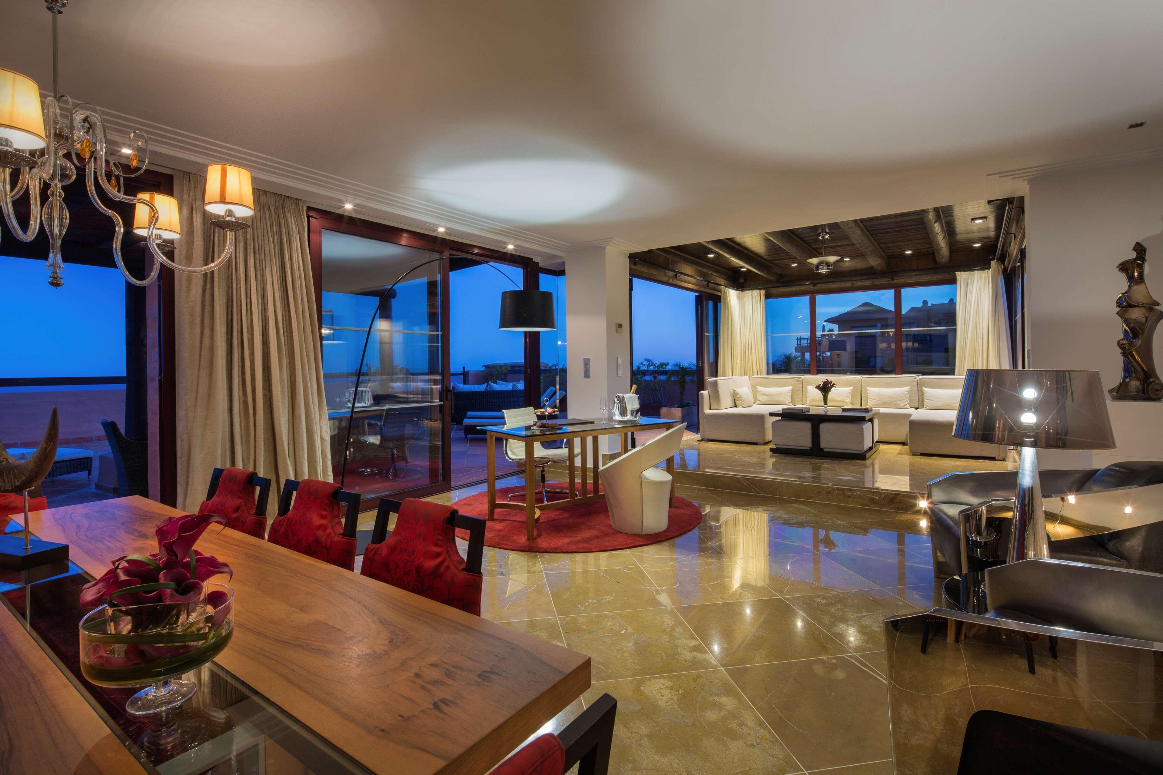 אסטפונה Kempinski Hotel Bahia Beach Resort & Spa מראה חיצוני תמונה